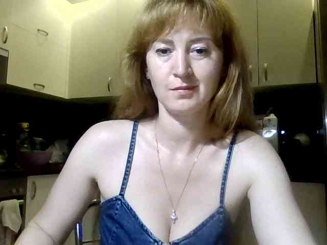 ErnaBernice webcam