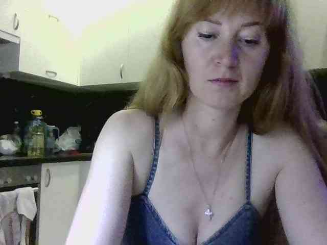 ErnaBernice webcam