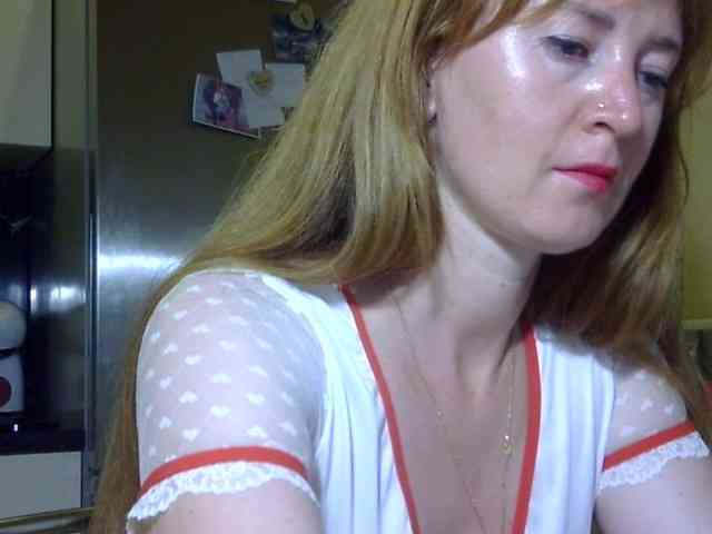 ErnaBernice webcam