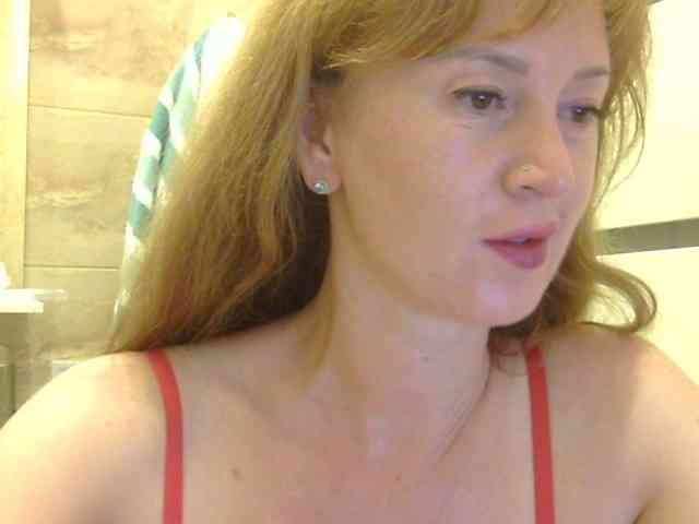 ErnaBernice webcam