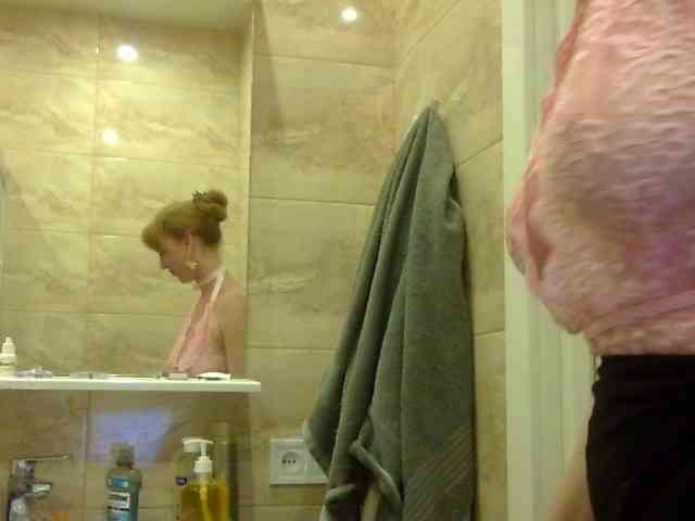 ErnaBernice webcam