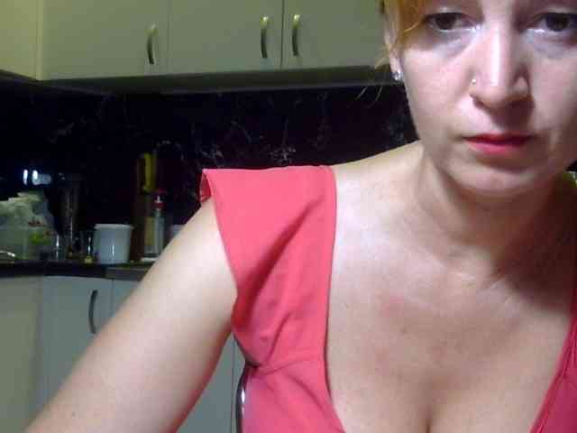 ErnaBernice webcam