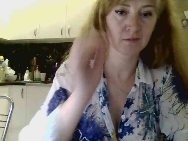 ErnaBernice webcam