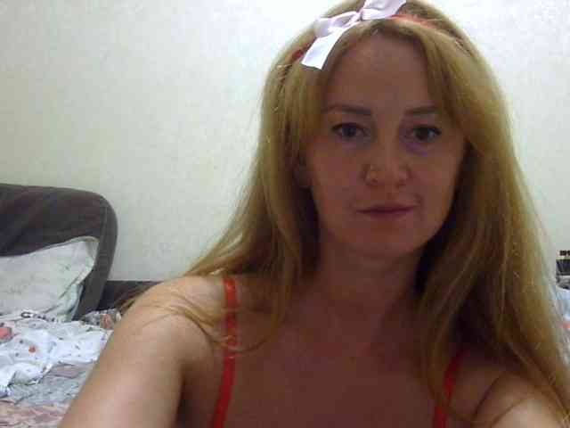ErnaBernice webcam