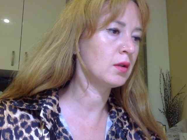 ErnaBernice webcam