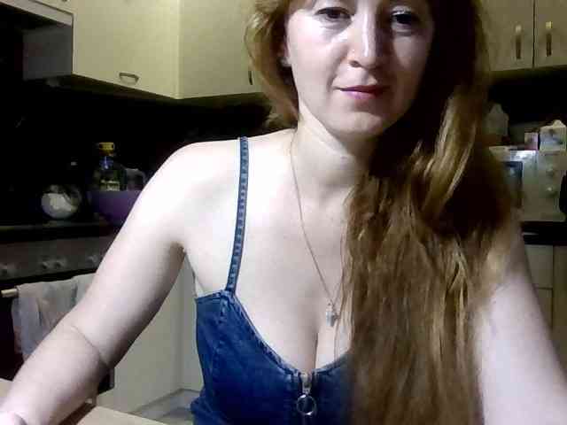 ErnaBernice webcam