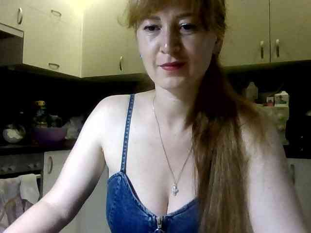 ErnaBernice webcam