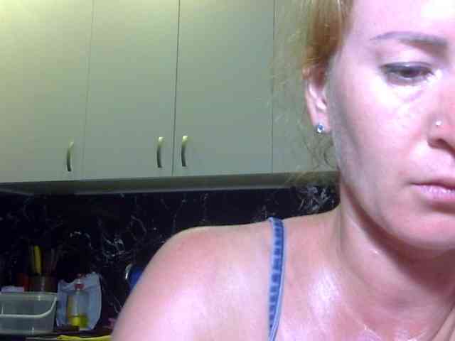 ErnaBernice webcam
