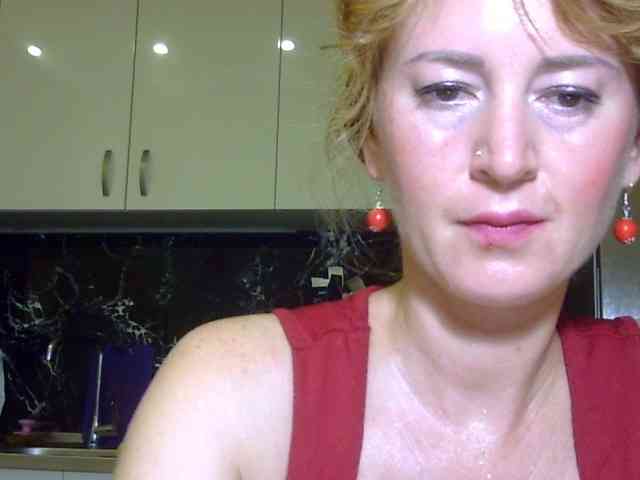 ErnaBernice webcam