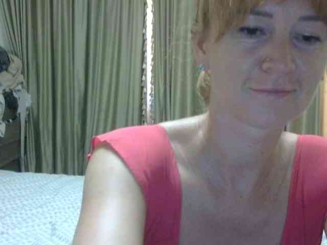 ErnaBernice webcam