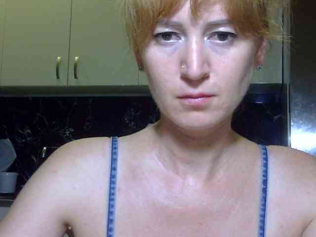 ErnaBernice webcam