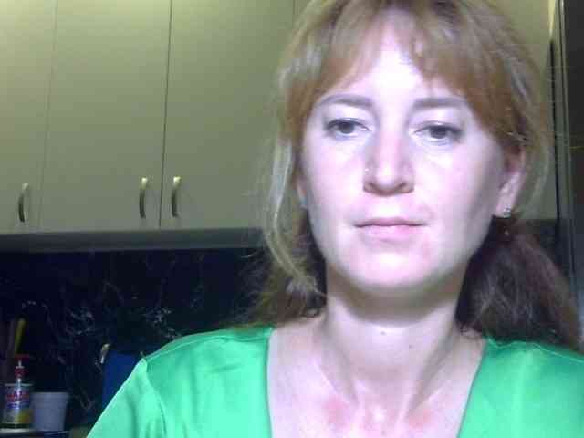 ErnaBernice webcam