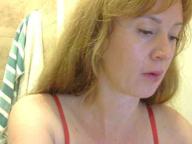 ErnaBernice webcam