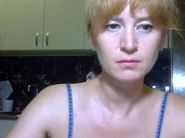 ErnaBernice webcam