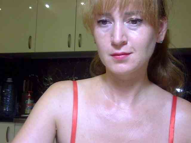 ErnaBernice webcam