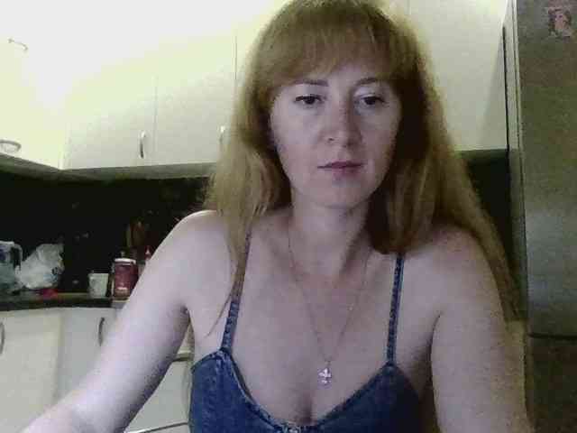 ErnaBernice webcam