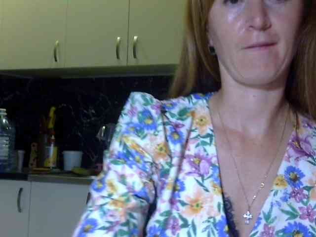ErnaBernice webcam
