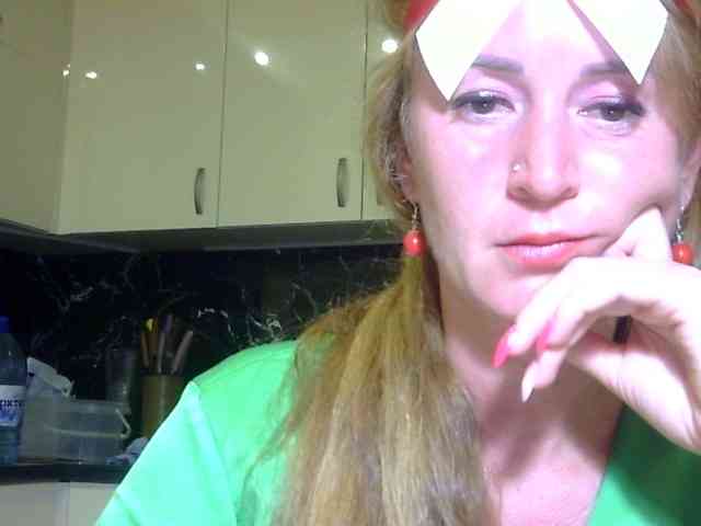 ErnaBernice webcam