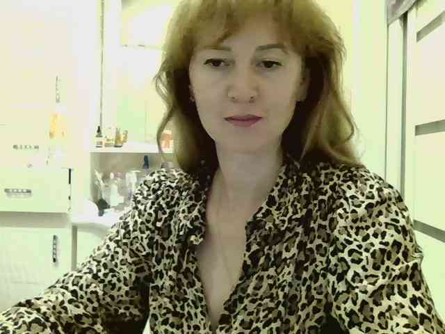 ErnaBernice webcam