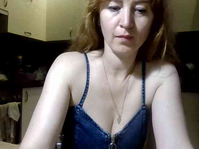 ErnaBernice webcam