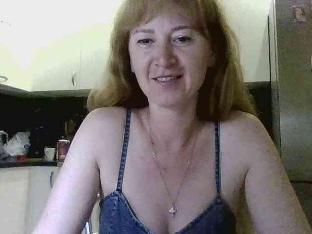 ErnaBernice webcam