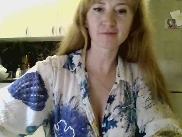 ErnaBernice webcam