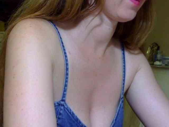 ErnaBernice webcam