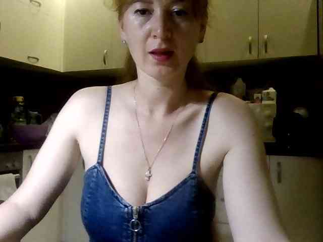 ErnaBernice webcam