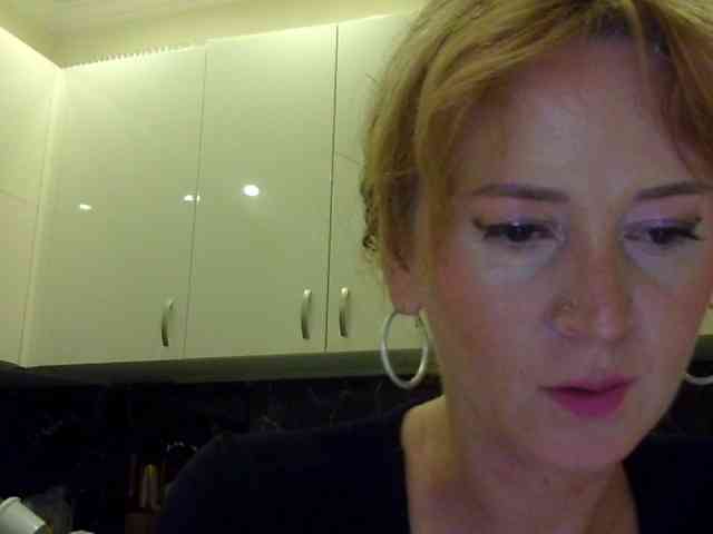 ErnaBernice webcam