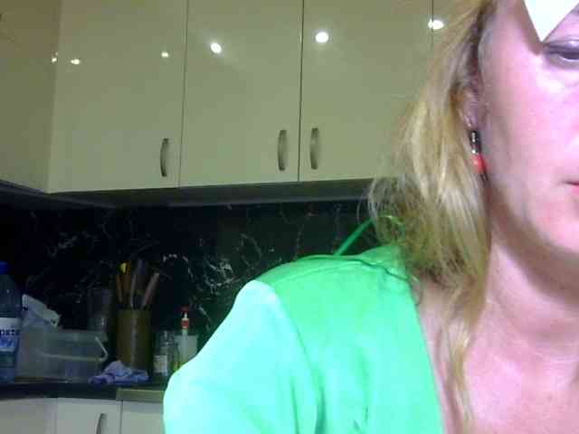 ErnaBernice webcam