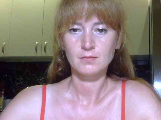 ErnaBernice webcam
