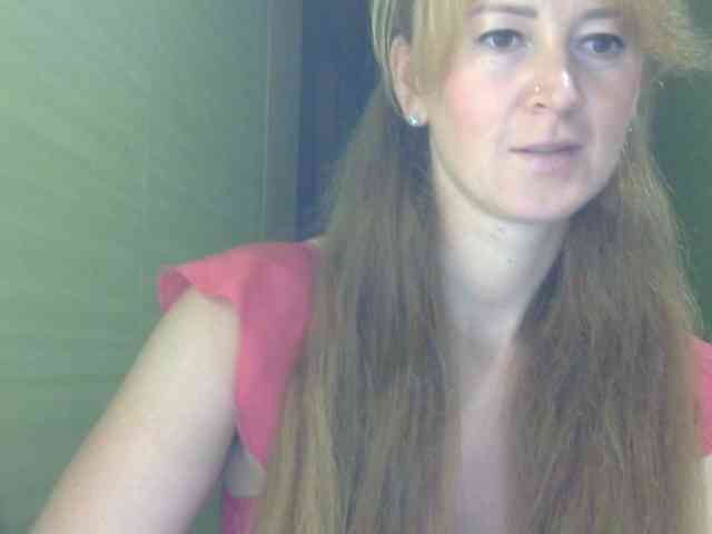 ErnaBernice webcam