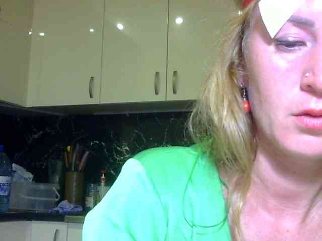 ErnaBernice webcam