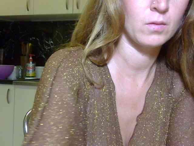 ErnaBernice webcam