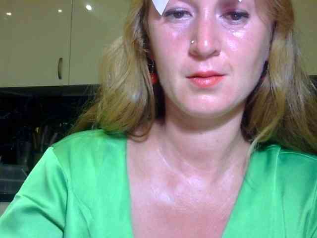 ErnaBernice webcam