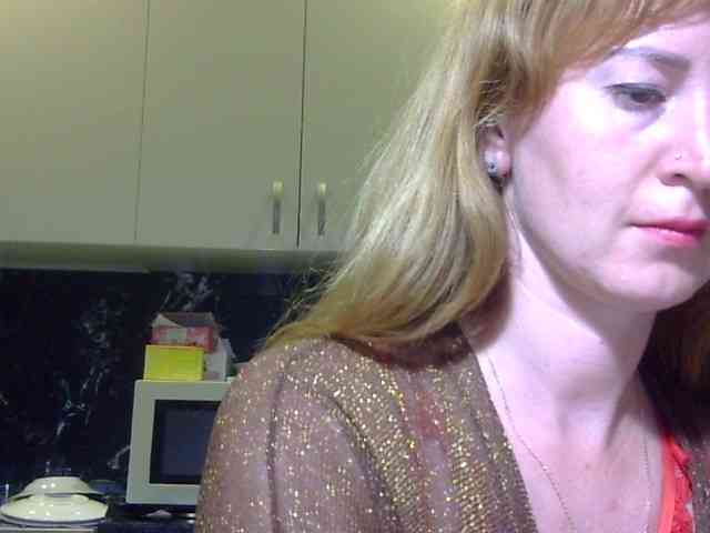 ErnaBernice webcam