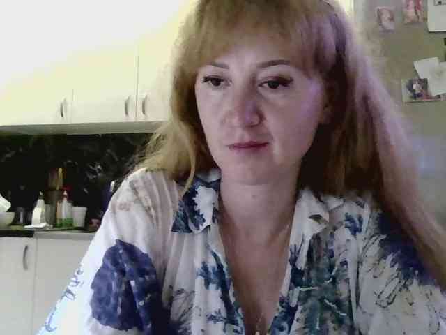 ErnaBernice webcam