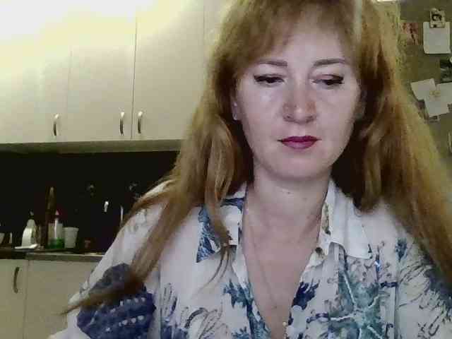 ErnaBernice webcam