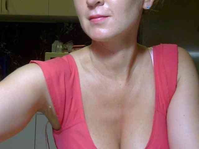 ErnaBernice webcam