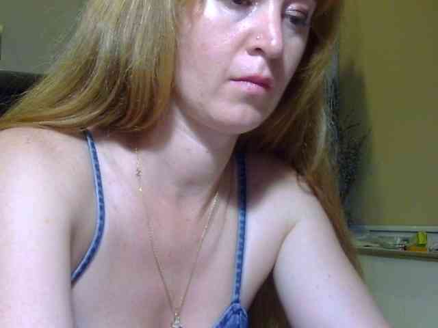 ErnaBernice webcam