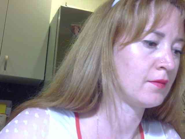 ErnaBernice webcam