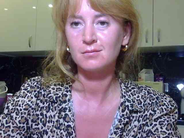 ErnaBernice webcam