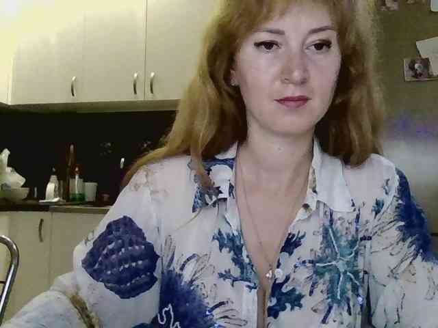 ErnaBernice webcam