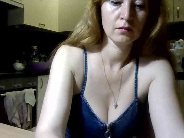 ErnaBernice webcam