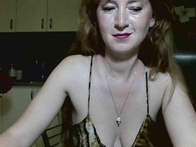 ErnaBernice webcam