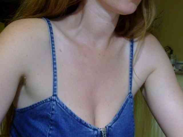 ErnaBernice webcam
