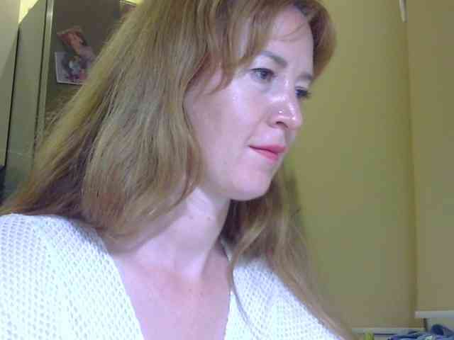 ErnaBernice webcam