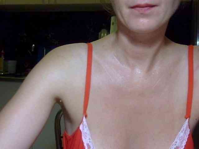 ErnaBernice webcam