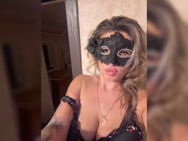 Natka34 live cam on BongaCams