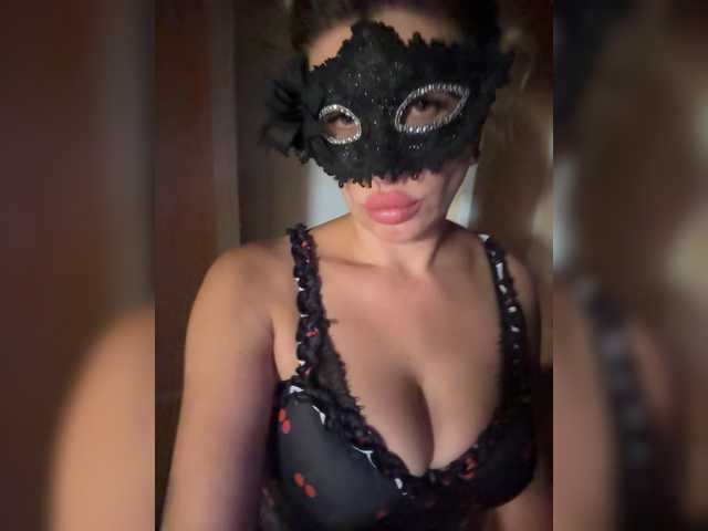 Natka34 live cam on BongaCams